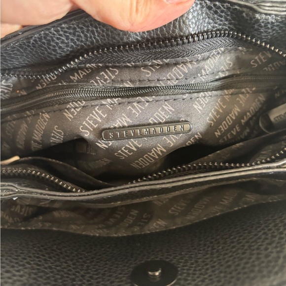 Steve Madden Embossed Leather Crossbody shoulder Tote Bag Purse Black EUC Mint - Picture 9 of 10